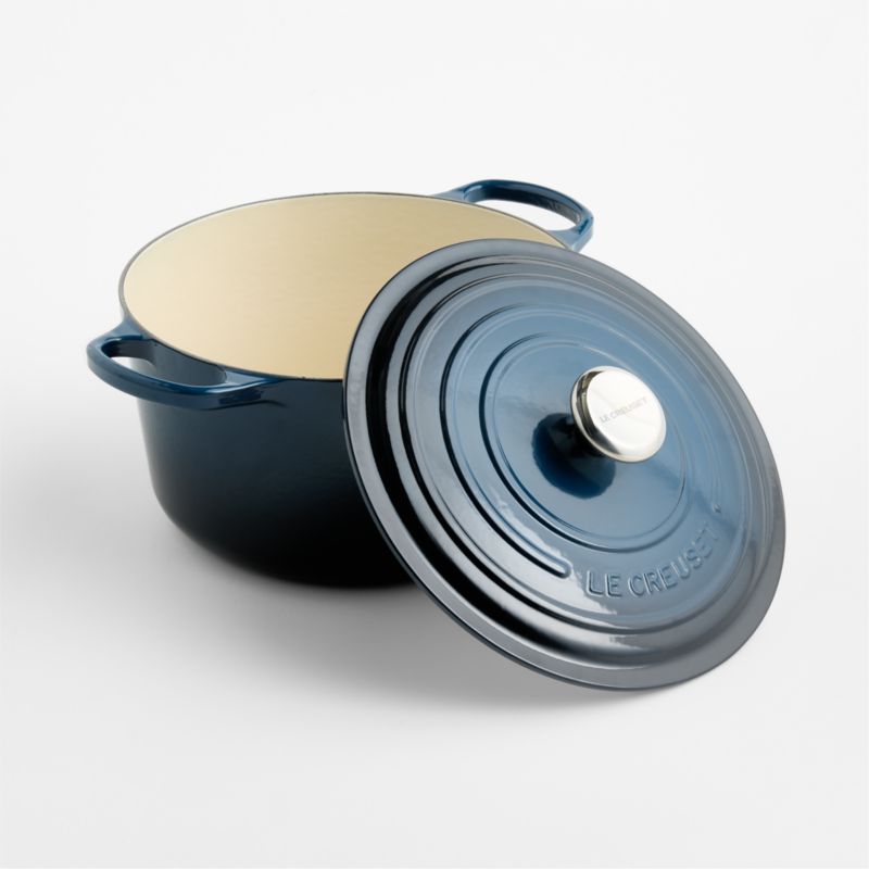 Le Creuset Signature ® 6.5-Qt. Nuit Enameled Cast Iron Deep Round Oven - image 2 of 4