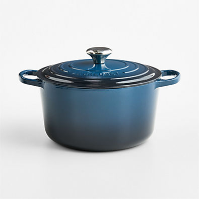View Le Creuset ® Signature 6.5-Qt. Nuit Enameled Cast Iron Deep Round Dutch Oven details