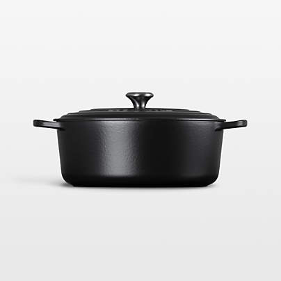 Le Creuset Signature ® 8-Qt. Licorice Enameled Cast Iron Oval Dutch Oven