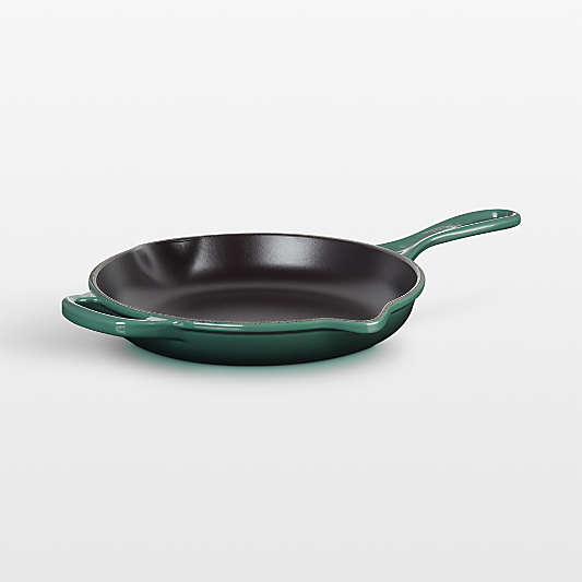 Le Creuset ® Signature 9" Artichaut Enameled Cast Iron Skillet