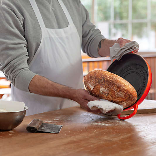 Le Creuset ® Signature 9.5" White Bread Oven