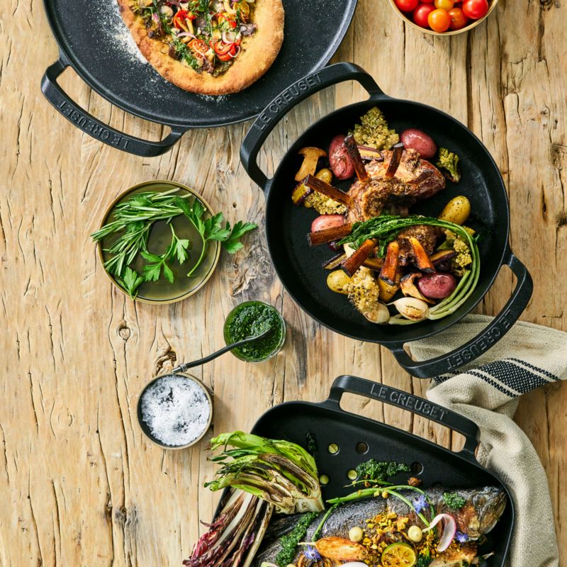 Le Creuset ® Alpine Outdoor 15" Pizza Pan - image 5 of 10