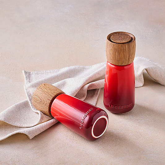 Le Creuset ® Alpine Cerise Pepper Mill