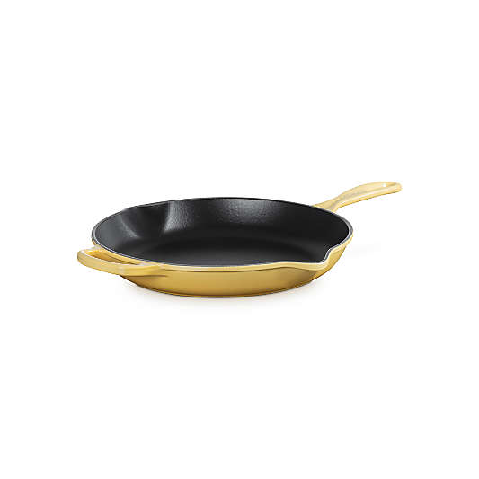 Le Creuset ® Signature 26cm/10.25" Camomille Enameled Cast Iron Skillet