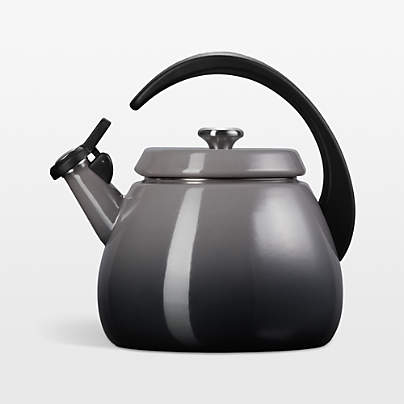 Le Creuset ® Signature Cloche 2.2-Qt. Oyster Whistling Tea Kettle