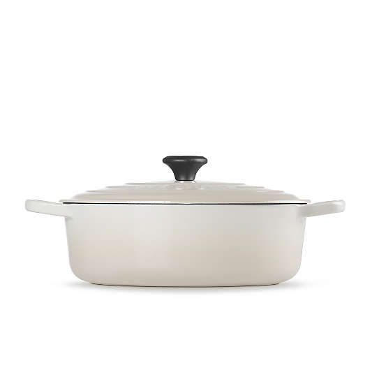 Le Creuset ® Meringue 6.4-L/6.75-Qt. Round Wide Dutch Oven