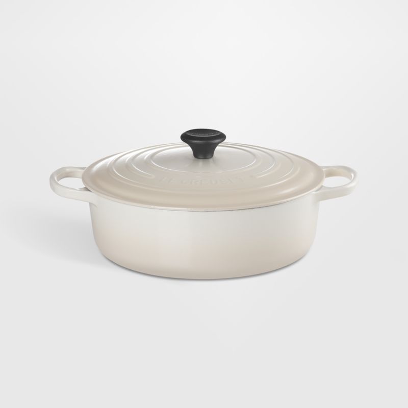 Le Creuset ® Meringue 6.4-L/6.75-Qt. Round Wide Dutch Oven - image 0 of 5