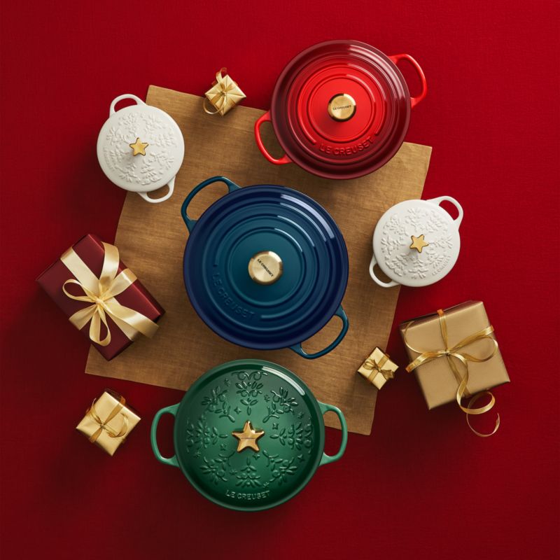 Le Creuset ® Mini Noel Cocotte with Star Knob White - image 1 of 3