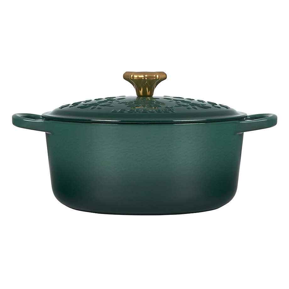 Le Creuset Noel Collection Holiday Tree Round Dutch Oven - Artichaut