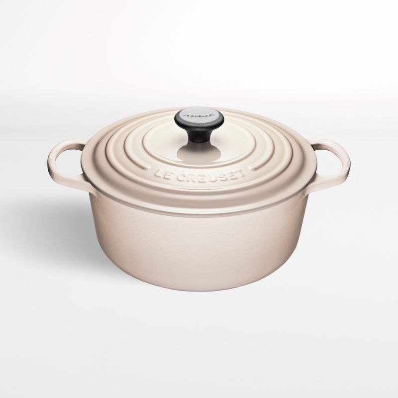 Le Creuset  ® Meringue 5.3L/5.5-Qt. Dutch Oven - image 2 of 3