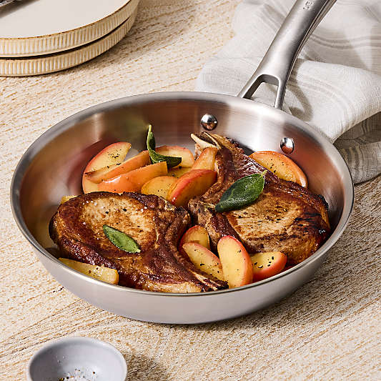 Le Creuset ® Essential Stainless Steel Shallow 9.5" Round Fry Pan