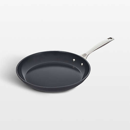 Le Creuset ® Essential Ceramic Nonstick 12" Shallow Fry Pan