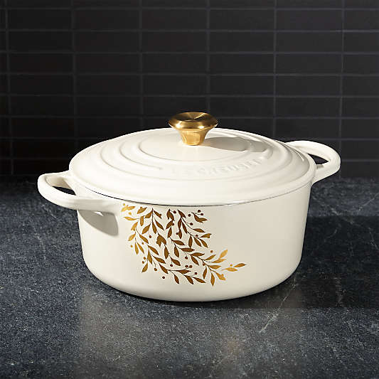 Le Creuset ® Signature Cream 3.5-Qt. Round Dutch Oven with Gold Leaf Applique