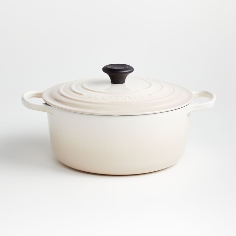 Le Creuset  ® Meringue 5.3L/5.5-Qt. Dutch Oven - image 0 of 3