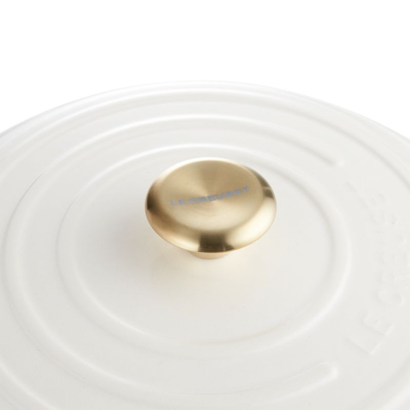 Le Creuset Signature Gold Knob - Medium – The Happy Cook