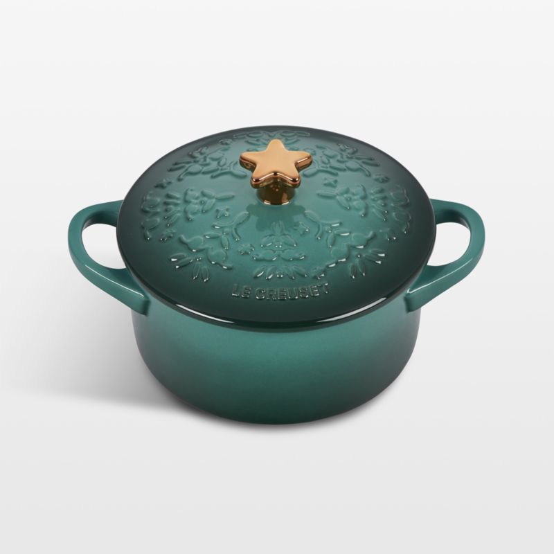 Le Creuset ® Artichaut Mini Noel Cocotte with Star Knob - image 0 of 3