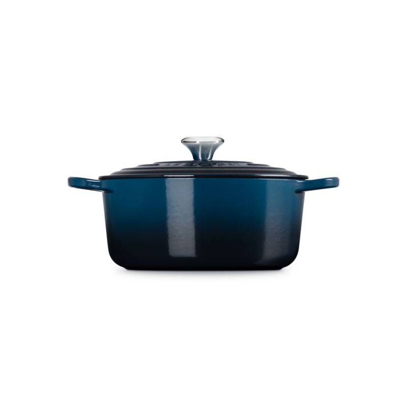 Le Creuset ® Signature 5.3L/5.5-Qt. Nuit Enameled Cast Iron Round Dutch Oven - image 11 of 12