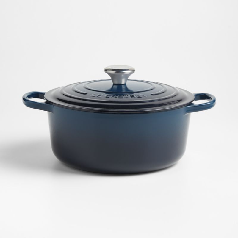 Le Creuset ® Signature 5.3L/5.5-Qt. Nuit Enameled Cast Iron Round Dutch Oven - image 0 of 12