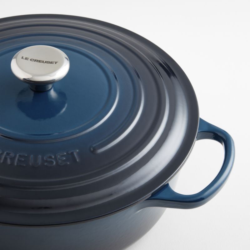 Le Creuset ® Signature 6.4L/6.75-Qt Nuit Enameled Cast Iron Round Wide Oven - image 8 of 12