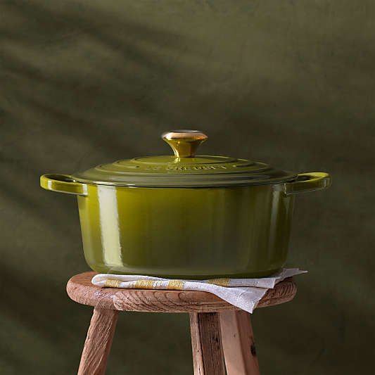 Le Creuset ® Signature 6.75-Qt. Olive Enameled Cast Iron Oval Dutch Oven
