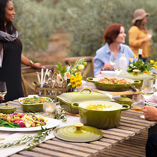 Le Creuset ® Signature 7.25-Qt. Olive Enameled Cast Iron Round Dutch Oven