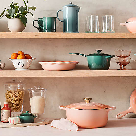 Le Creuset ® Heritage 9" Peche Ceramic Pie Dish
