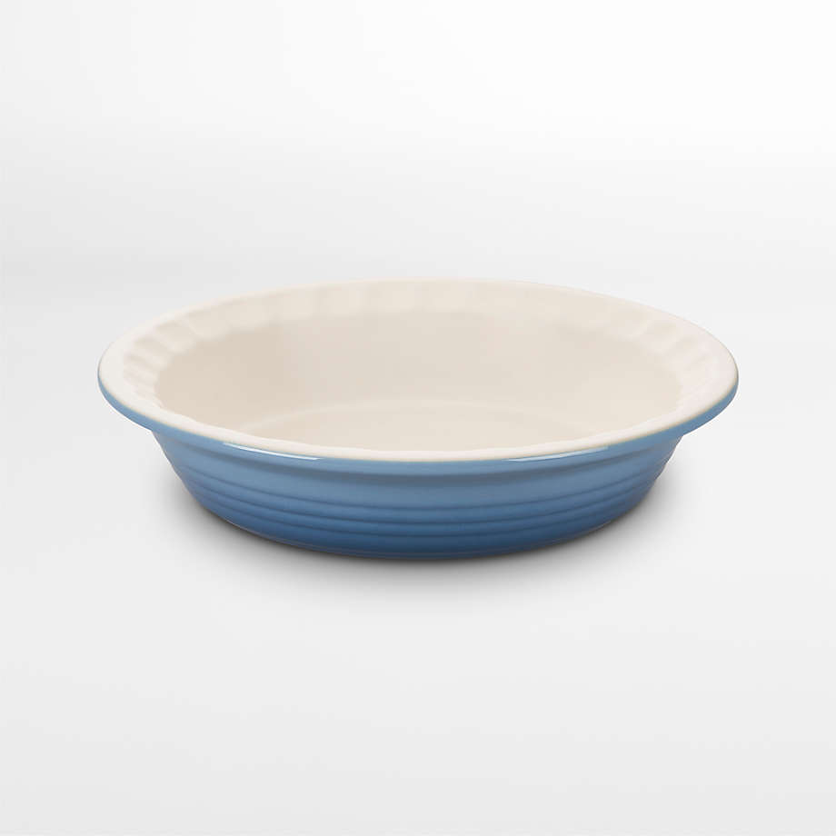 Le Creuset Chambray 9 Pie Dish Crate And Barrel