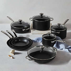 Le Creuset 5 Piece Enameled Cast Iron Signature Set - Licorice - Loft410