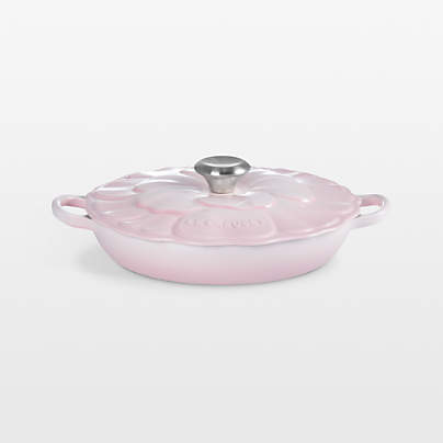 Le Creuset ® 2.25-Qt. Shell Pink Signature Enameled Cast Iron Petal Brasier