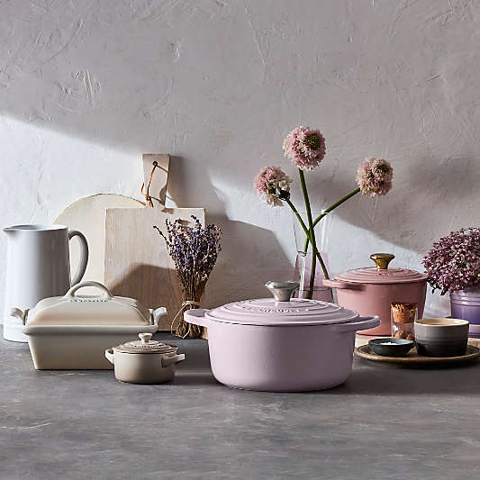 Le Creuset ® Signature 7.25-Qt. Shallot Enameled Cast Iron Round Dutch Oven