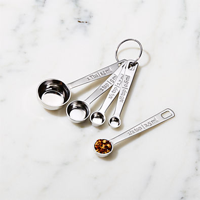 View Le Creuset ® 5-Piece Stainless Steel Measuring Spoon Set details