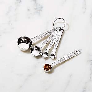 7 Piece Dual Sided Stainless Steel Magnetic Measuring Spoons by Amore  Kitchen - FabFitFun
