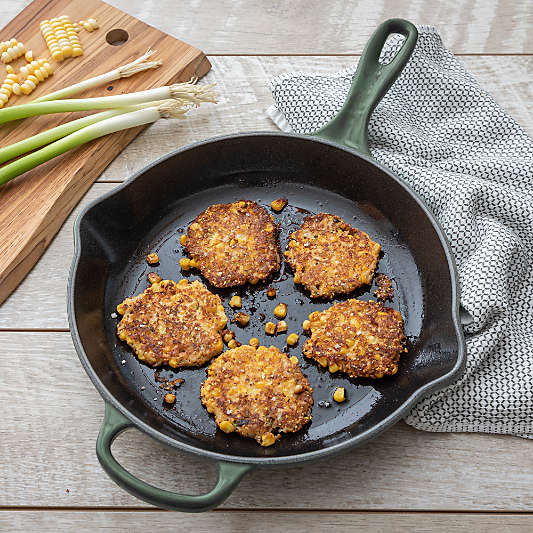 Le Creuset ® Signature 10.25"/26cm Artichaut Enameled Cast Iron Skillet
