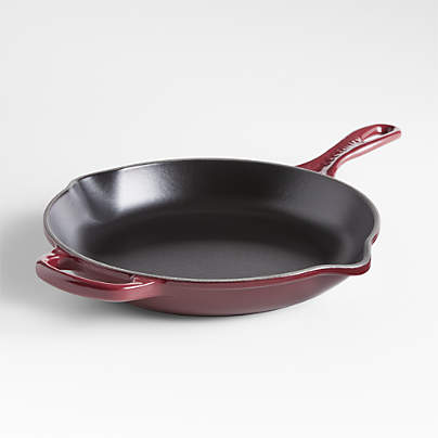 https://cb.scene7.com/is/image/Crate/LeCreuSg10p25nSkilletRhnSSF22/$web_pdp_carousel_med$/221006114336/le-creuset-signature-10.25-rhone-enameled-cast-iron-skillet.jpg