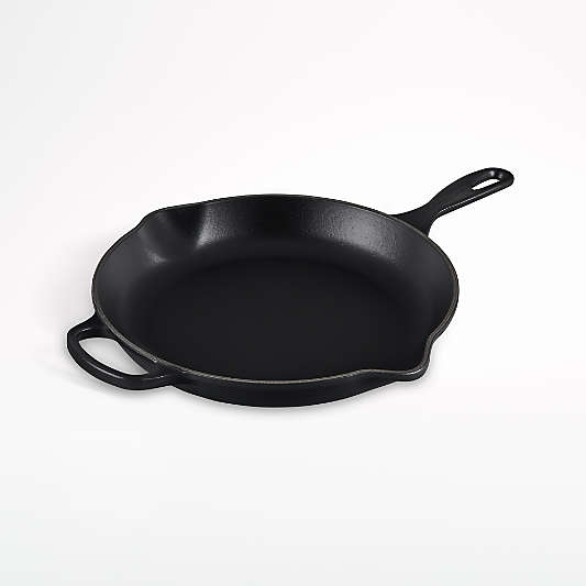 Le Creuset ® Signature Licorice 11.75" Skillet