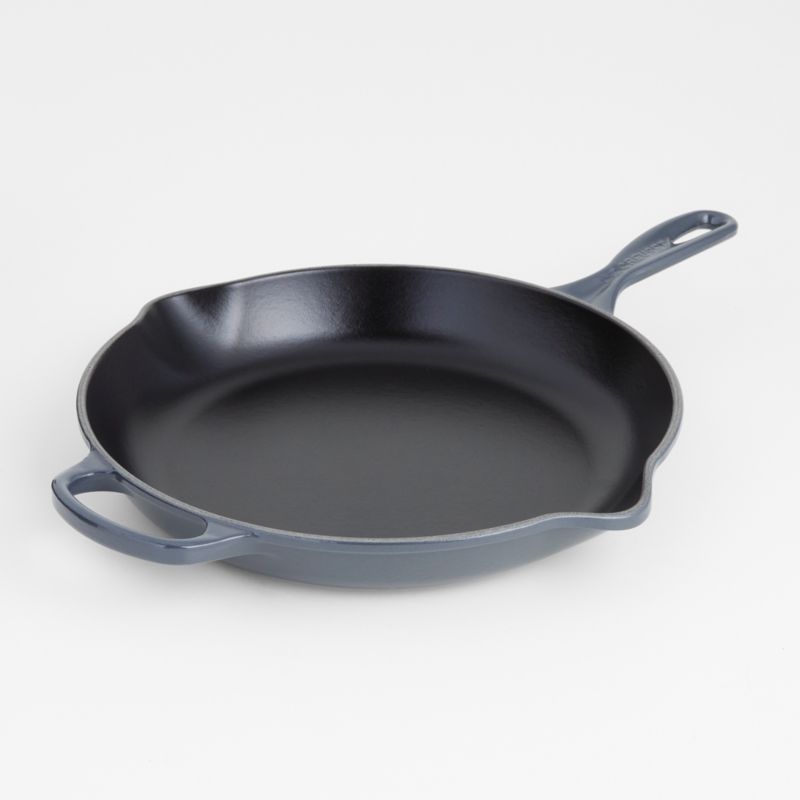 Le Creuset Enameled Cast Iron Signature Iron Handle Skillet, 11.75 (2-3/8  qt.), Oyster