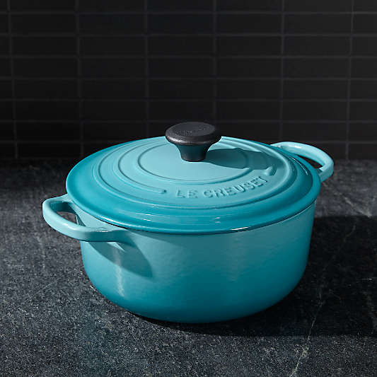 Le Creuset ® Signature Caribbean 2.75-Qt. Round Dutch Oven