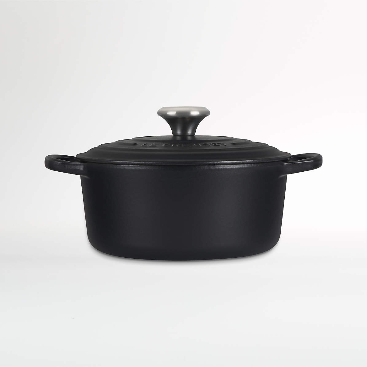 Le Creuset Signature 5.5-Qt. Round Licorice Black Enameled Cast Iron Dutch  Oven with Lid + Reviews