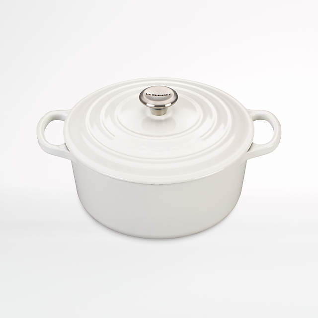 https://cb.scene7.com/is/image/Crate/LeCreuSg3p5RdDOvWhtSSF20_VND/$web_pdp_main_carousel_zoom_low$/201204165501/le-creuset-signature-white-3.5-qt.-round-dutch-oven.jpg