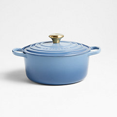 https://cb.scene7.com/is/image/Crate/LeCreuSg4p5qRdDtchOvnChmSSF21/$categoryBorder$/210825091601/le-creuset-ovn-rnd-4.5q-chmbry.jpg