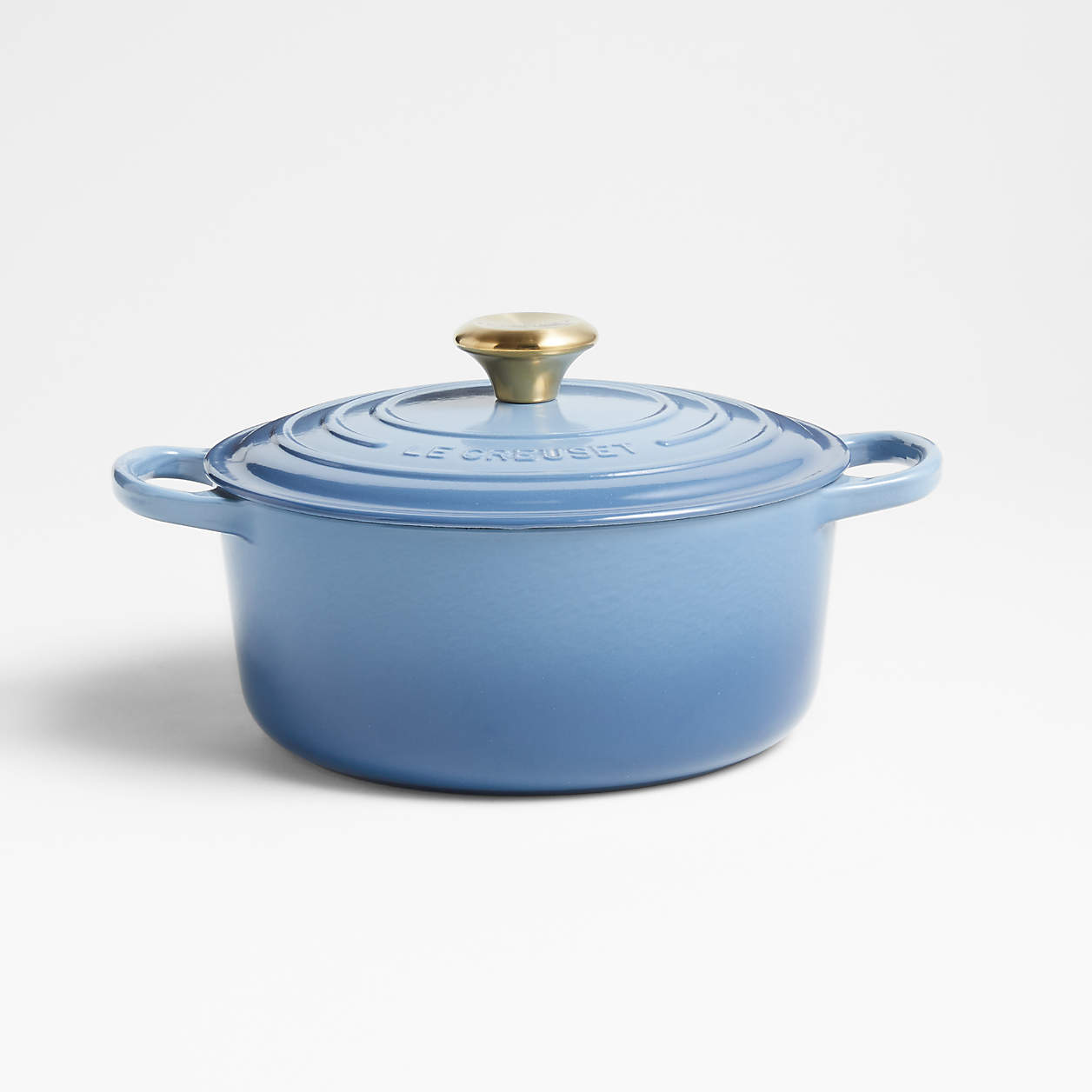 Le Creuset Signature 4.5-Qt. Chambray Dutch Oven + Reviews | Crate & Barrel