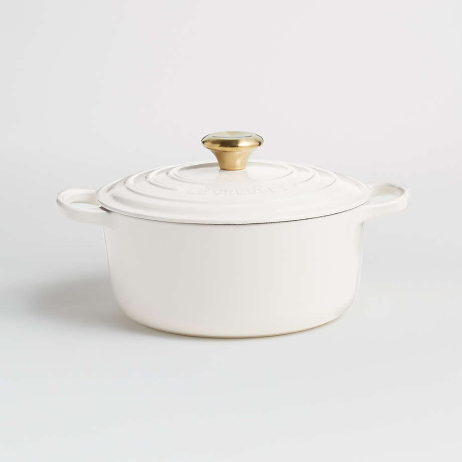 Le Creuset Signature 4.5-Qt.Cast Iron Dutch Oven with Lid