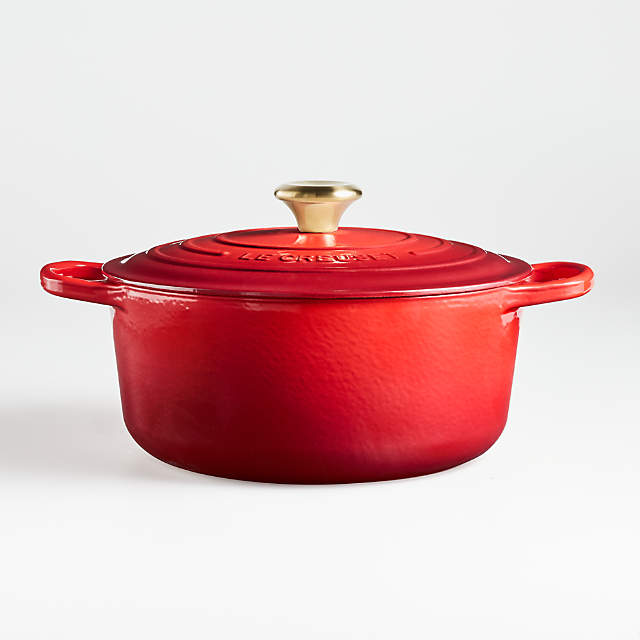 Round Dutch Oven with Gold Knob