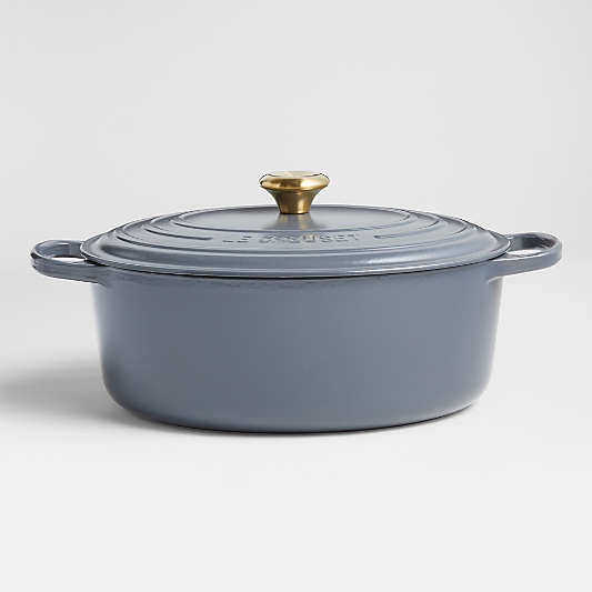 Le Creuset ® Graphite Signature 8-Qt. Oval Dutch Oven