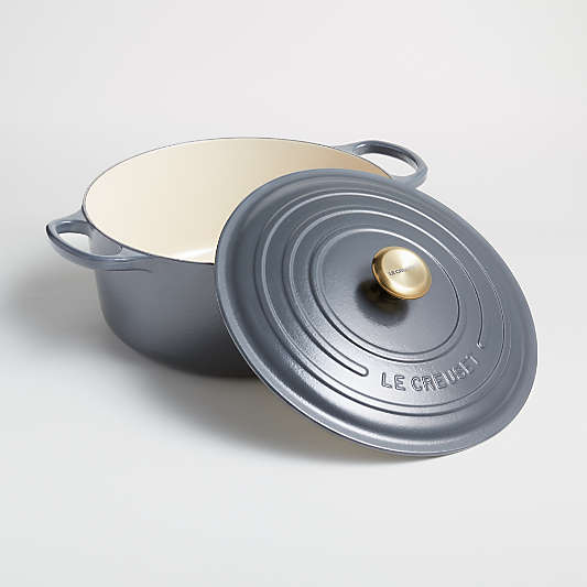 Le Creuset ® Signature 9-Qt. Graphite Grey Enameled Cast Iron Dutch Oven