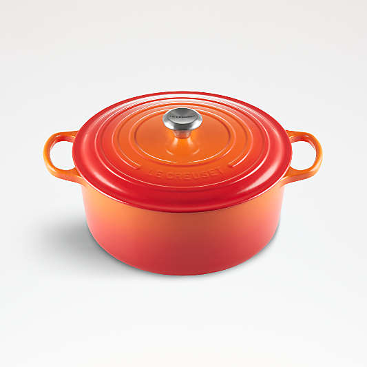 Le Creuset ® Signature 9-Qt. Flame Orange Enameled Cast Iron Dutch Oven
