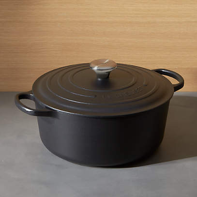 Le Creuset Signature 7.25 Quart Round Dutch Oven — KitchenKapers