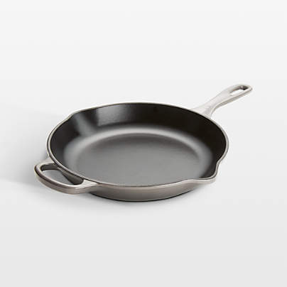 Le Creuset ® Signature 10.25" Oyster Enameled Cast Iron Skillet