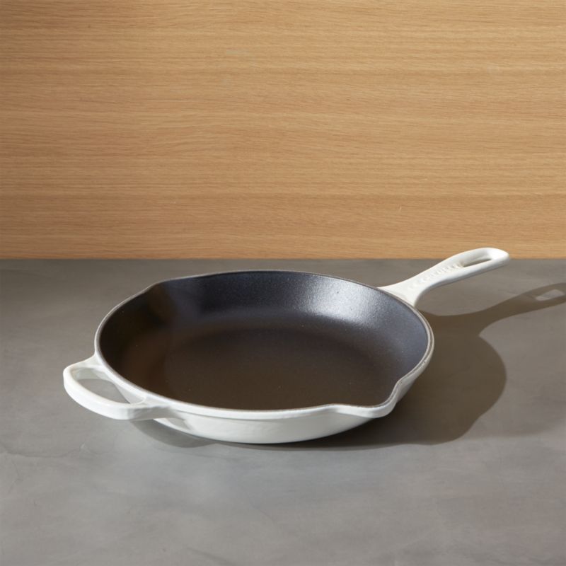 le Creuset #30 White Enamelware 12 inch Skillet Pan