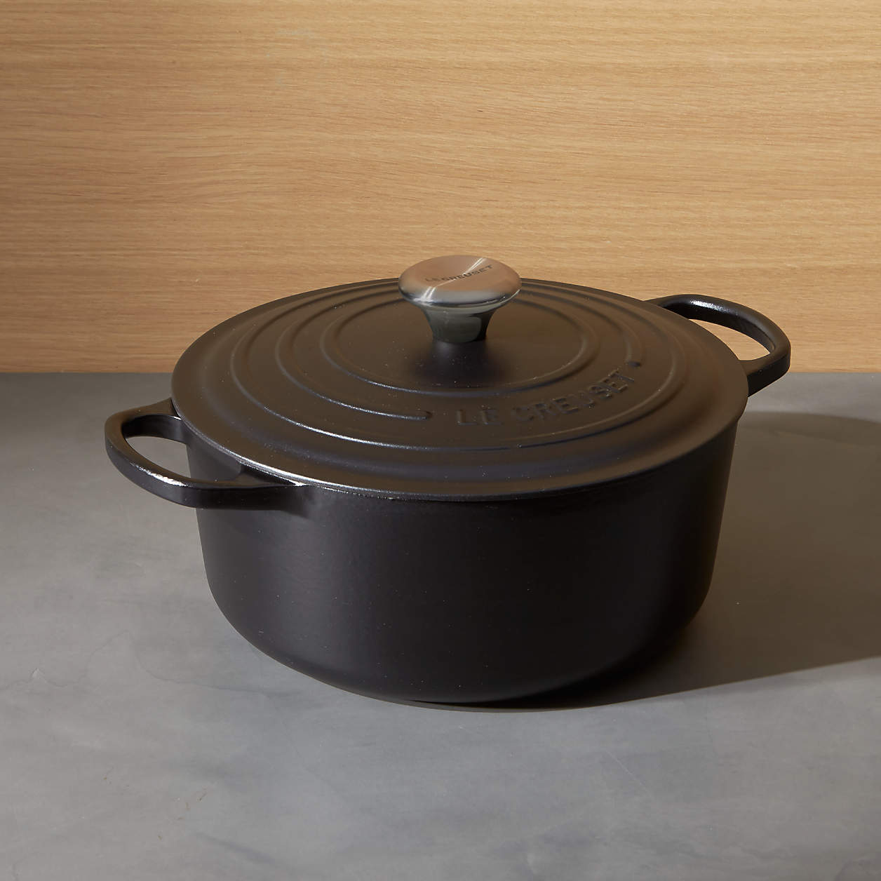 Le Creuset Signature 5.5Qt. Round Licorice Black Enameled Cast Iron
